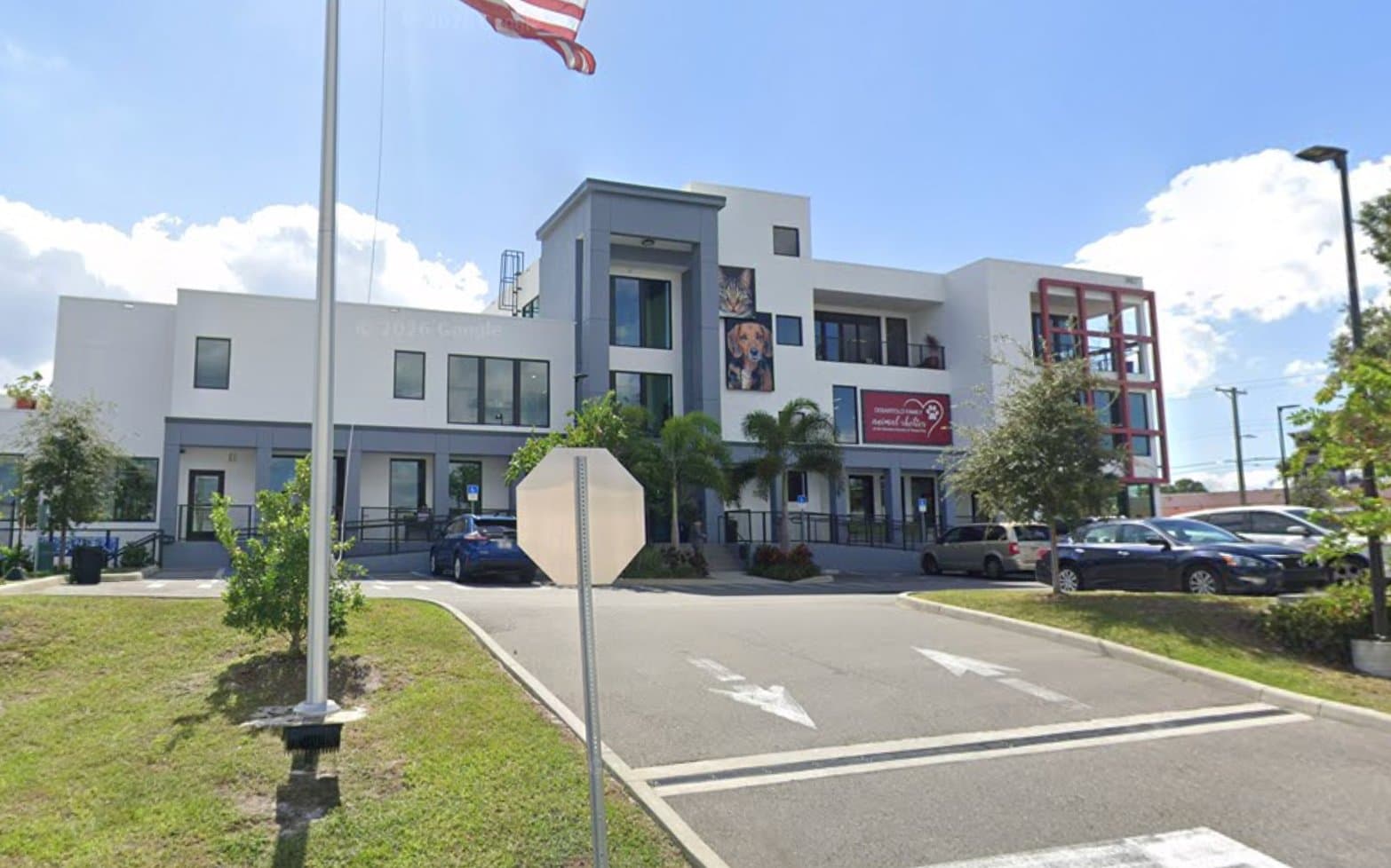 The front of the building for the Humane Society of Tampa