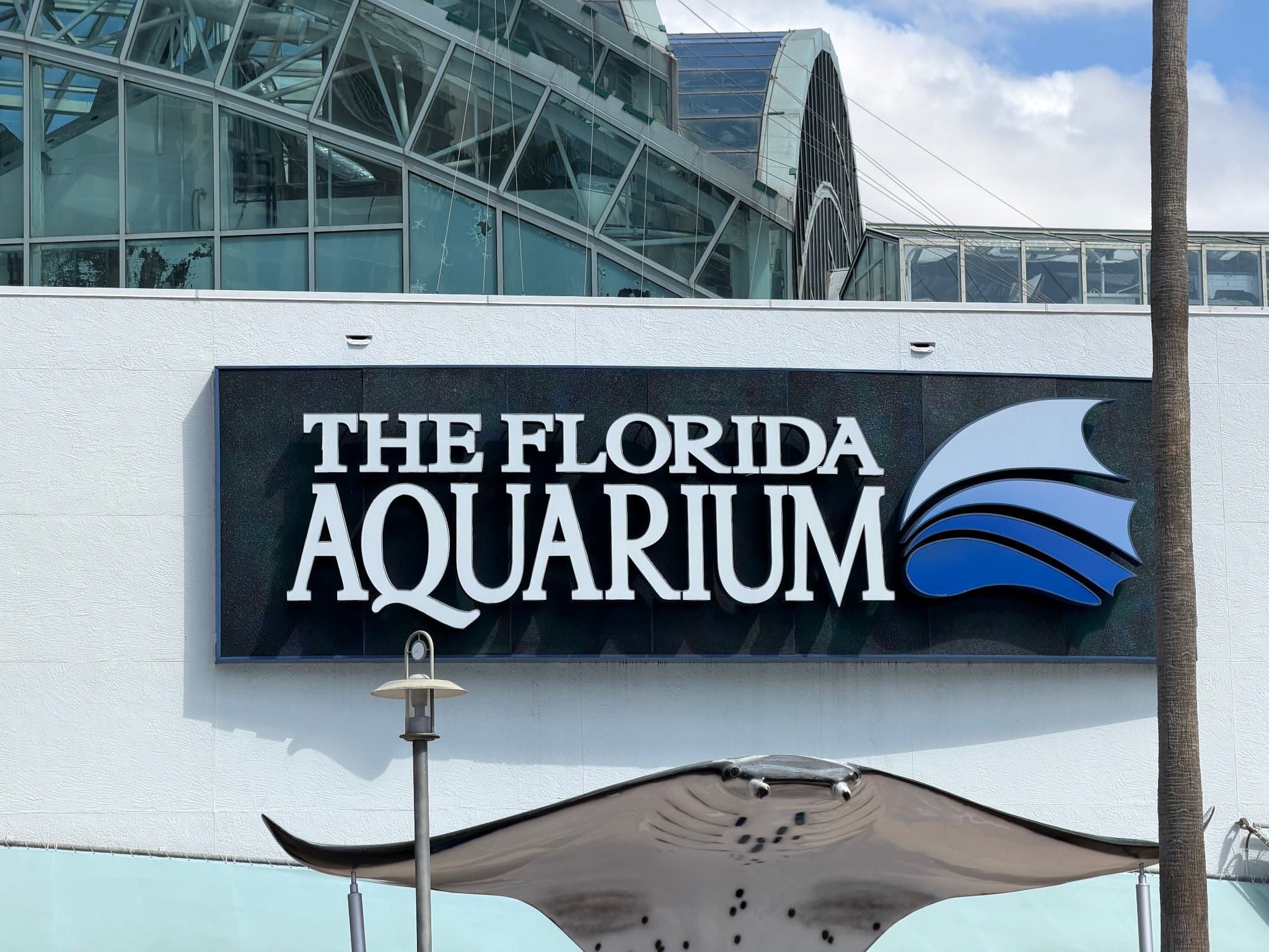 Florida Aquarium entrance signage
